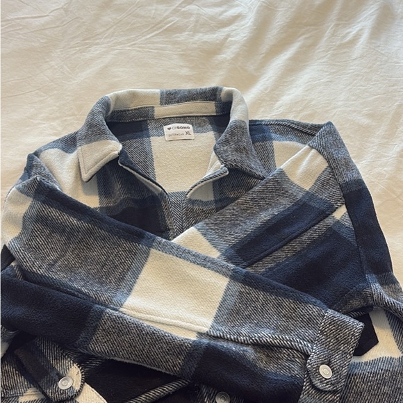 Plaid Button-Up Jacket - Picture 3 of 3